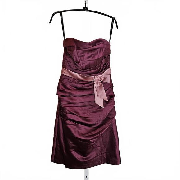 Dresses & Skirts - Alfred Angelo 0 Strapless Ruffled Cocktail Dress